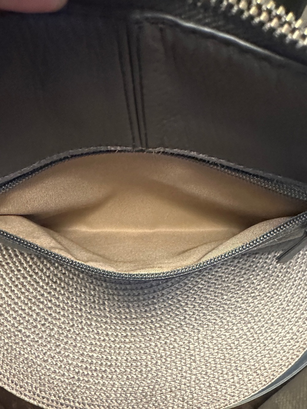 The Sak Alameda hobo Bag in Slate Gray Leather - Picture 10 of 16